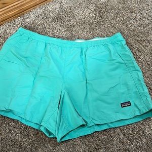 Patagonia Baggies (XL)